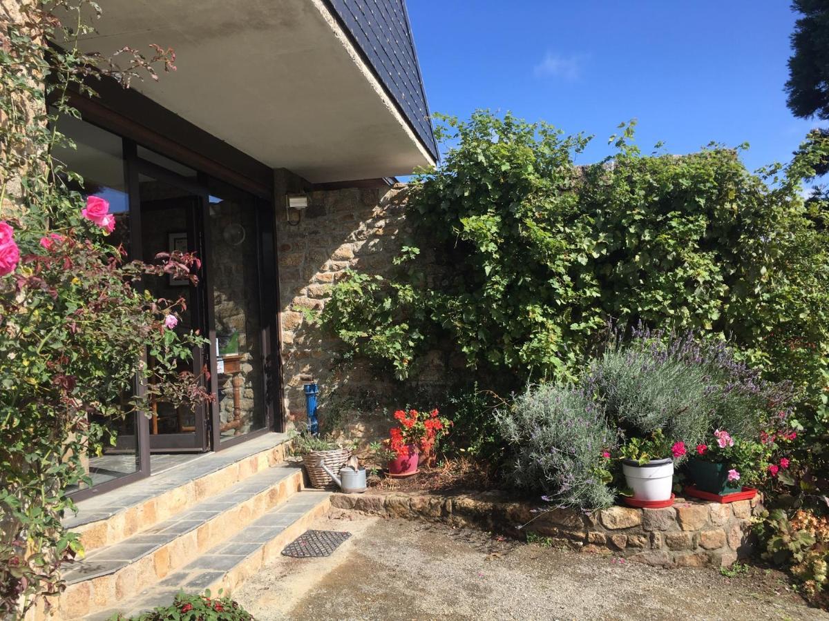 La Chamade Bed & Breakfast Carolles Exterior photo